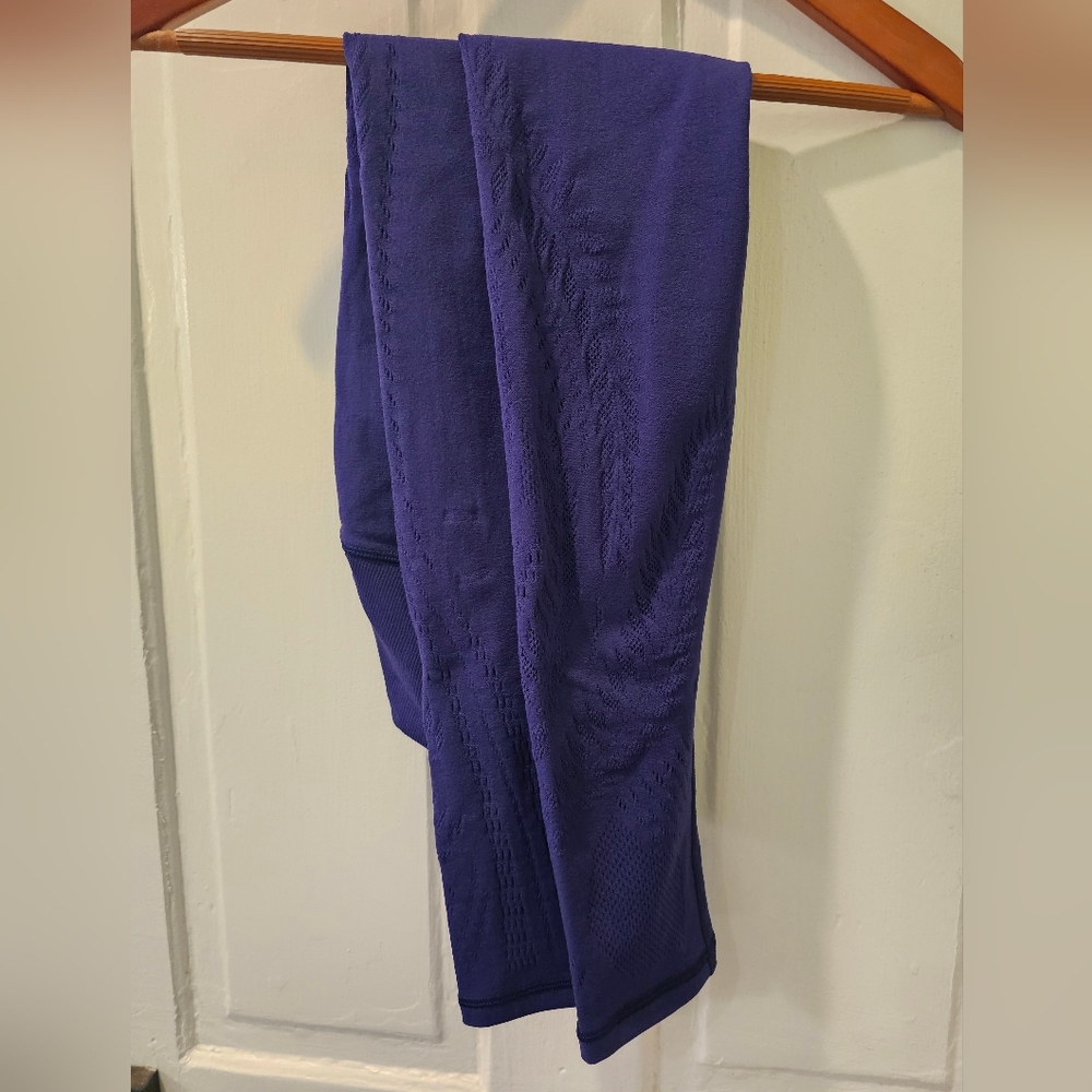 Athleta Legging Tights in Deep Purple - Picture 4 of 13